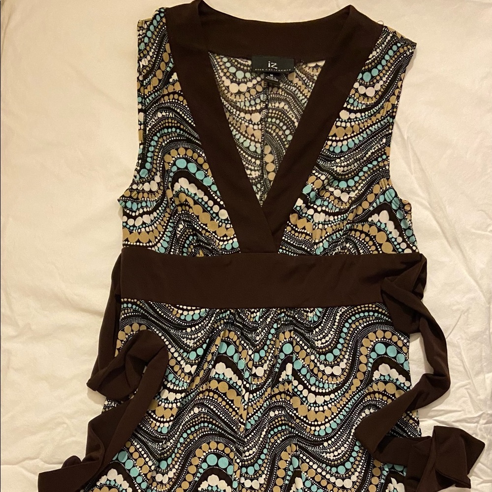 IZ Byer California dress - So light & silky - perfect for summer - Size Medium